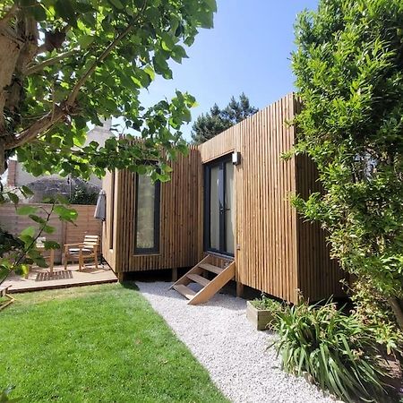 "La Cabane Du Sentier", Logement Original En Bois Et Sur Pilotis Avec Beau Jardin Et Tres Proche De La Mer Sangatte Eksteriør bilde